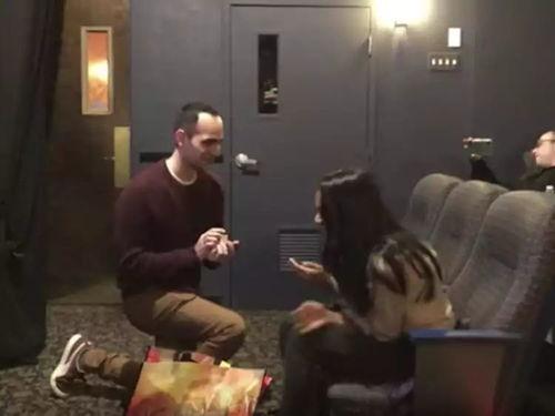 求婚视频 国外,跨国求婚视频感动全球