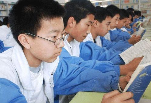 中学生校园门在线播放,实时展现校园生活新篇章